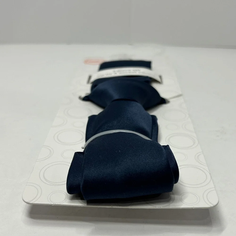Wonder Nation Boys Navy Blue Zip Tie and Pocket Square 2 Piece Set‎ NEW Dress